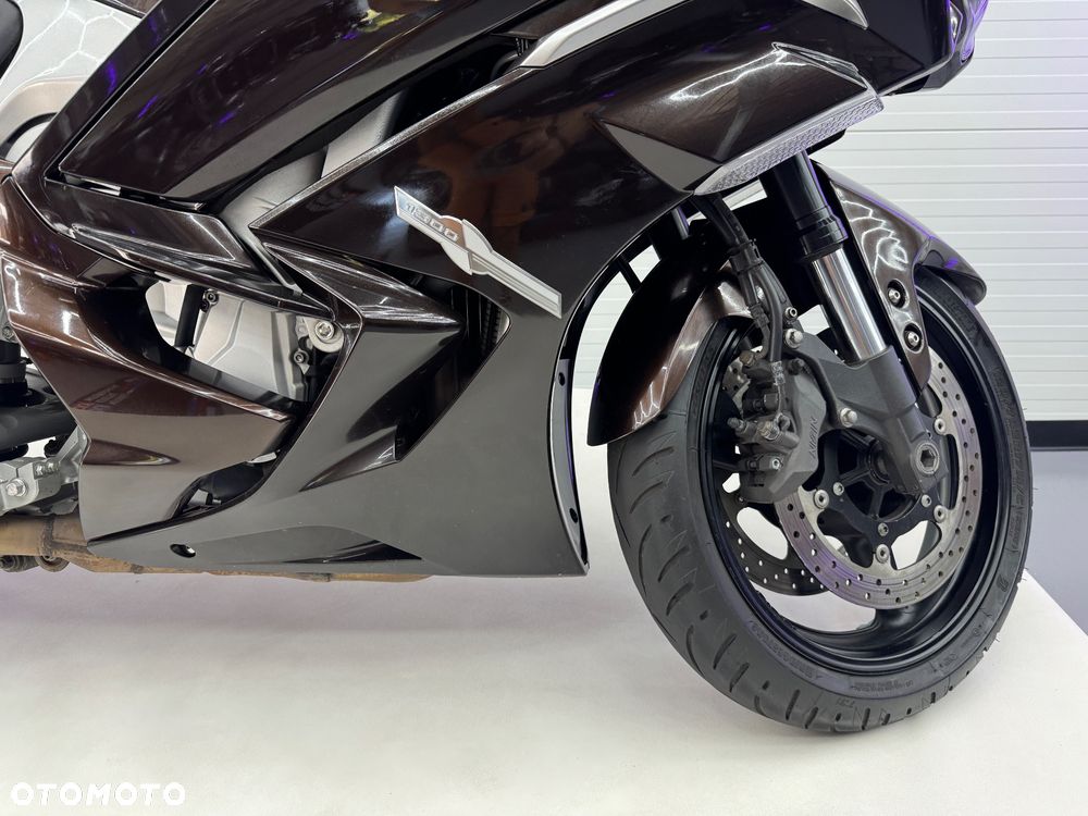 Yamaha FJR - 13