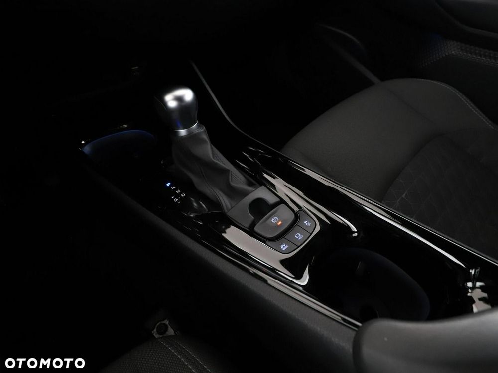 Toyota C-HR 2.0 Hybrid Executive - 28