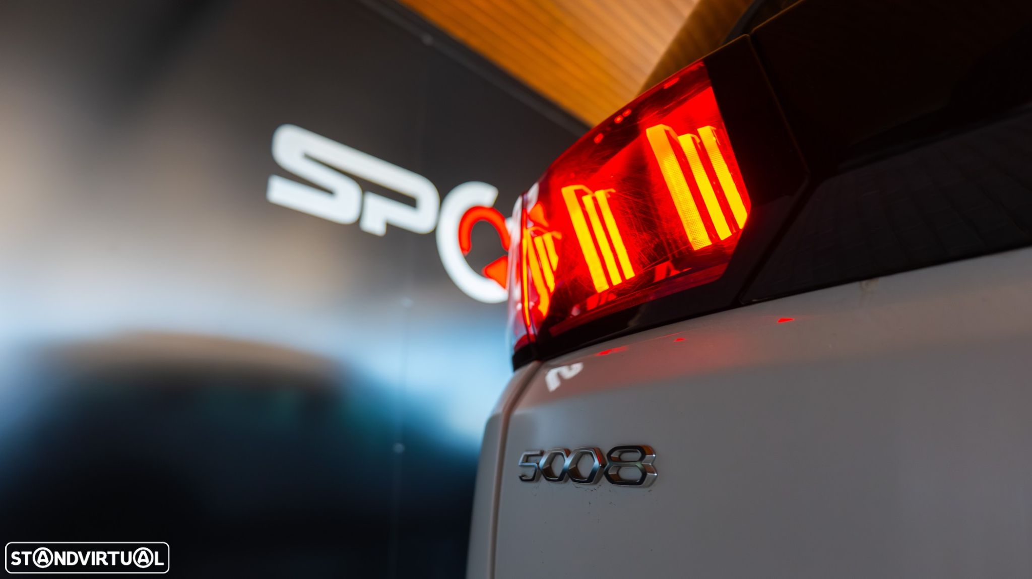Peugeot 5008 1.2 PureTech Allure Pack EAT8 - 32
