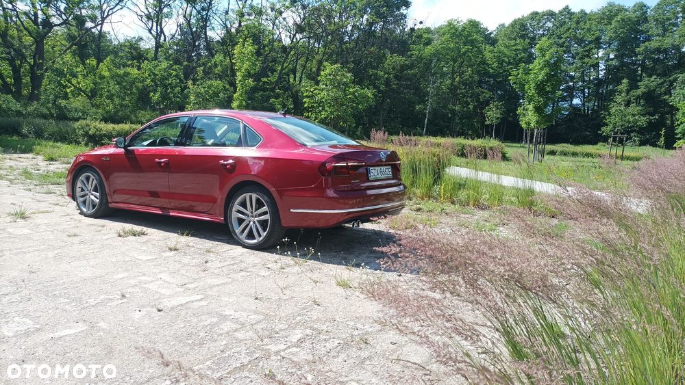 Volkswagen Passat - 13