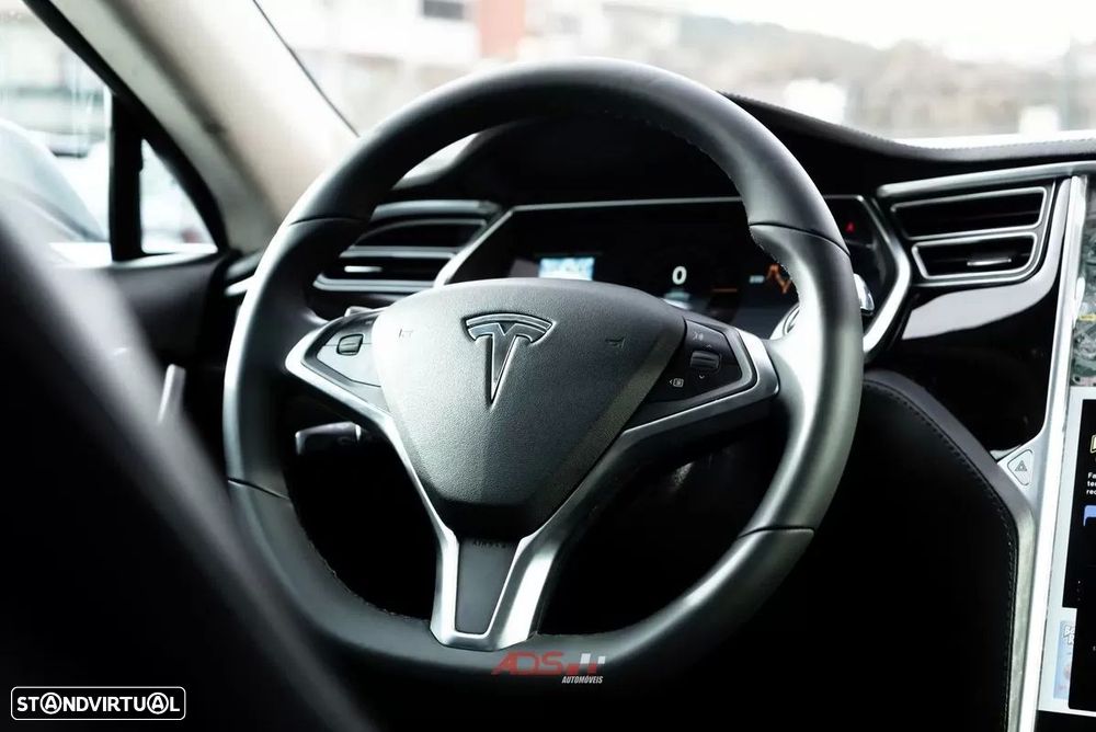 Tesla Model S 85 - 13