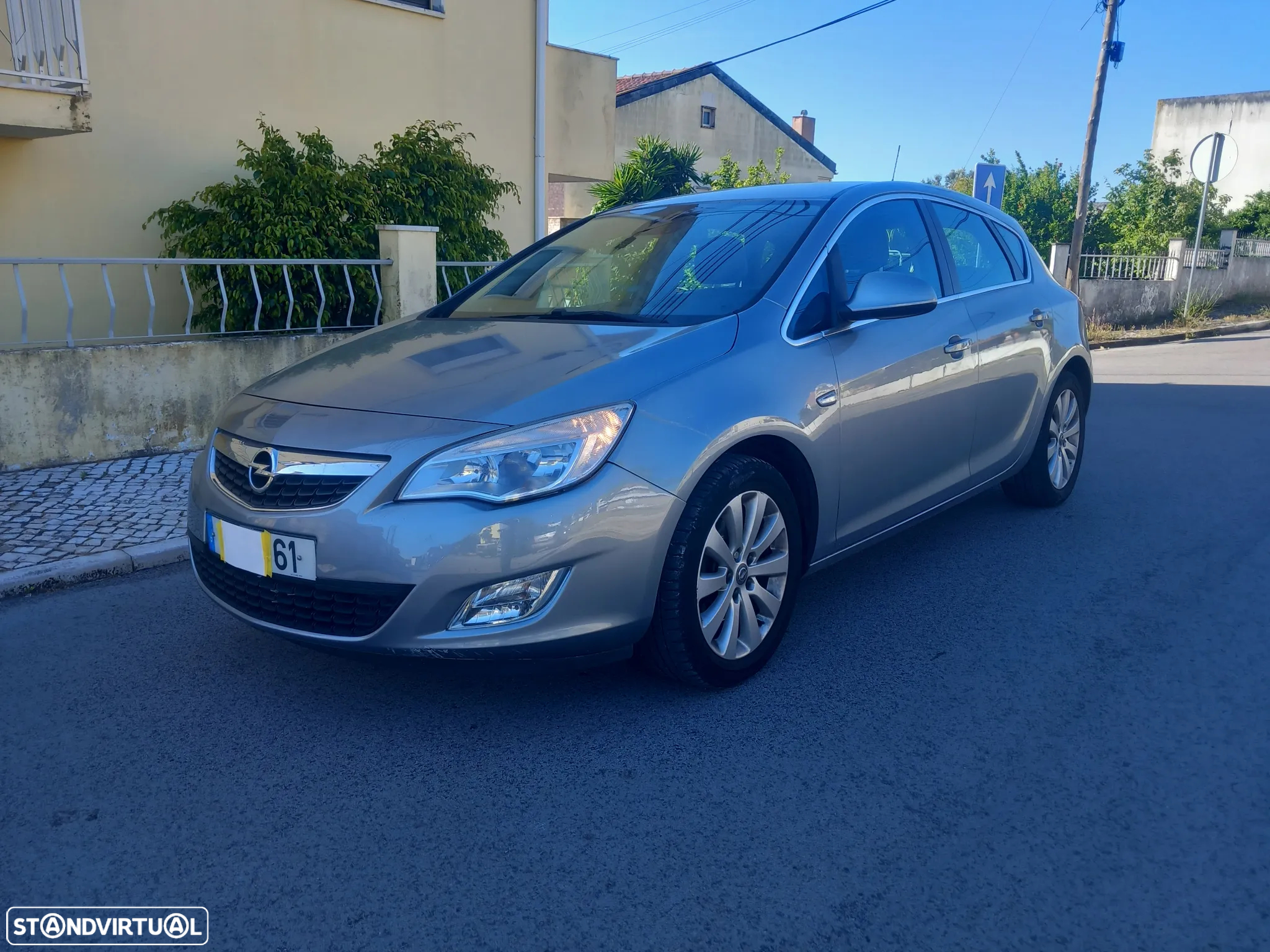Opel Astra 1.7 CDTi Cosmo - 2