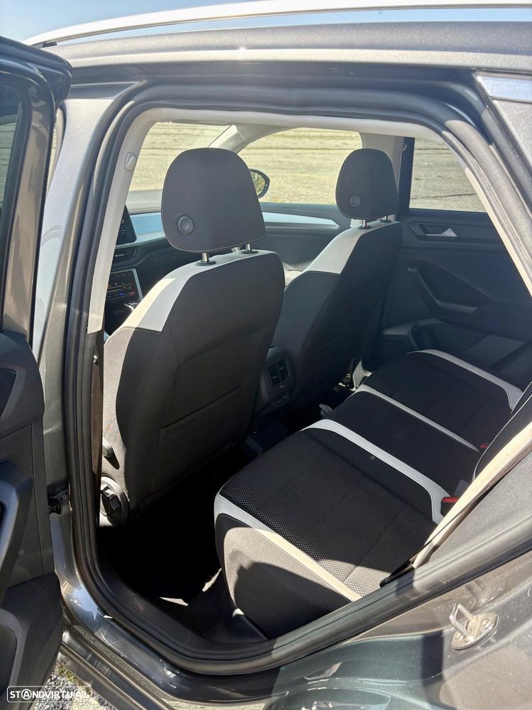 VW T-Roc 1.5 TSI Sport DSG - 5