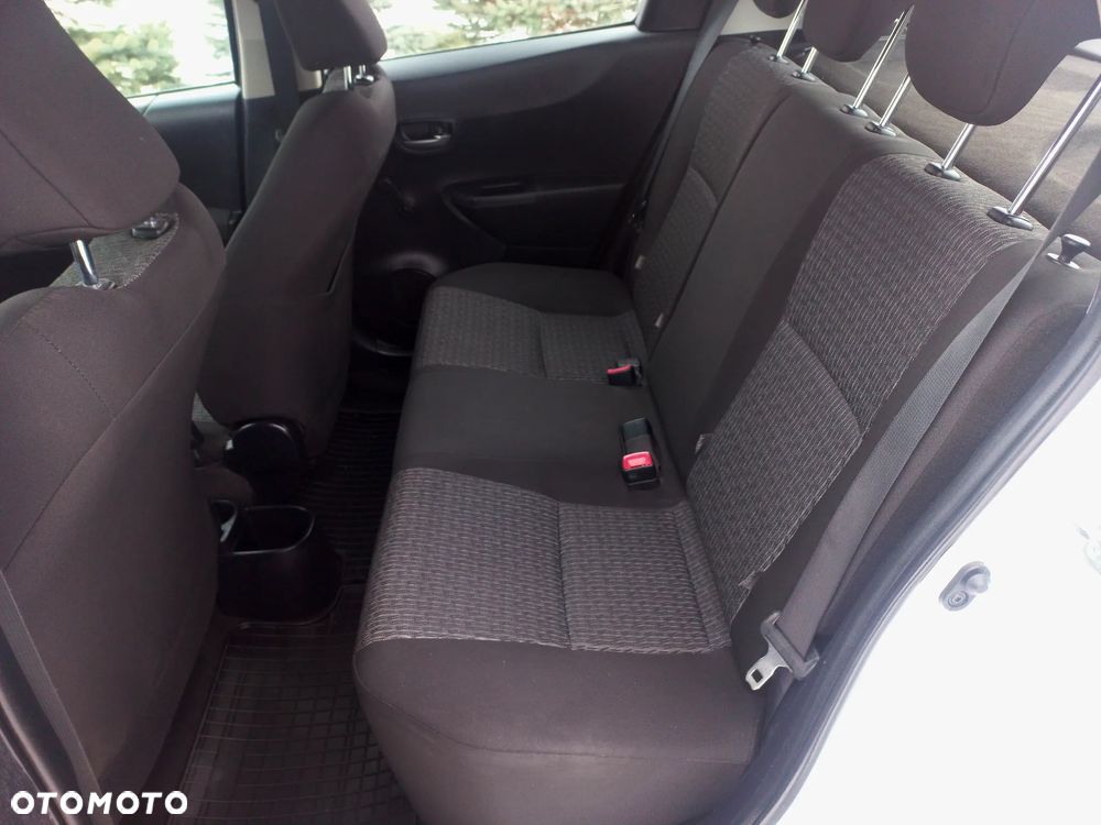 Toyota Yaris 1.33 VVT-i Club - 5