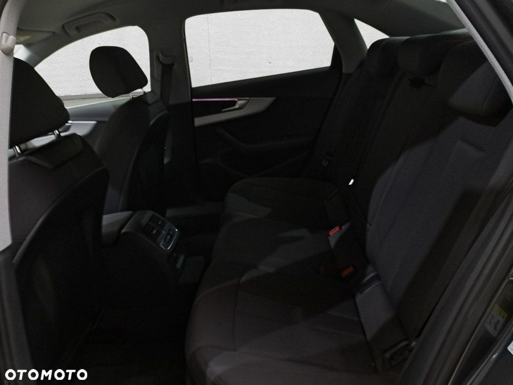 Audi A4 Limousine 35 TFSI mHEV S Line - 12