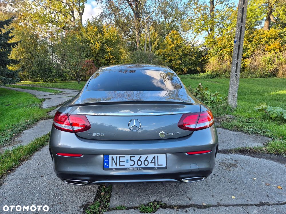 Mercedes-Benz Klasa C 300 9G-TRONIC AMG Line - 17