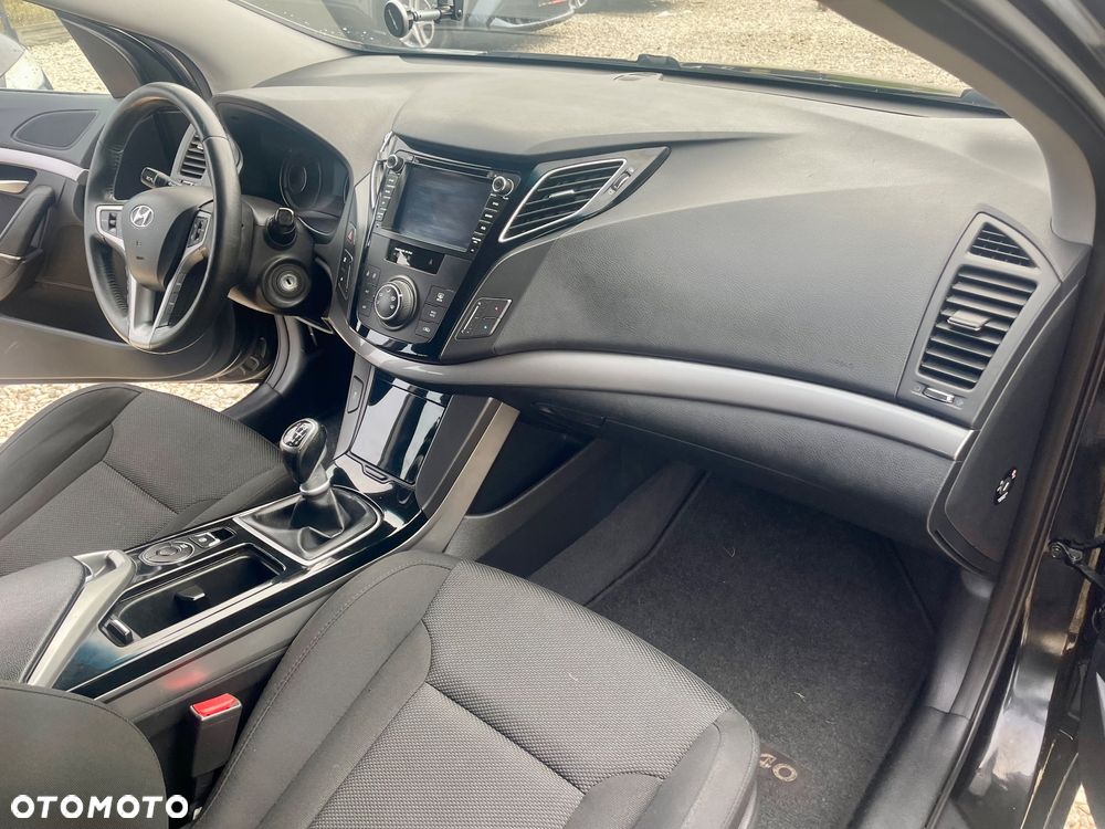 Hyundai i40 Kombi blue 1.6 Classic - 33