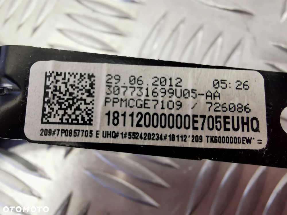 VW TOUAREG 7P 10-18 PAS BEZPIECZENSTWA NAPINACZ  LEWY PRZOD BEZOWY JASNY 7P0577705 E - 2