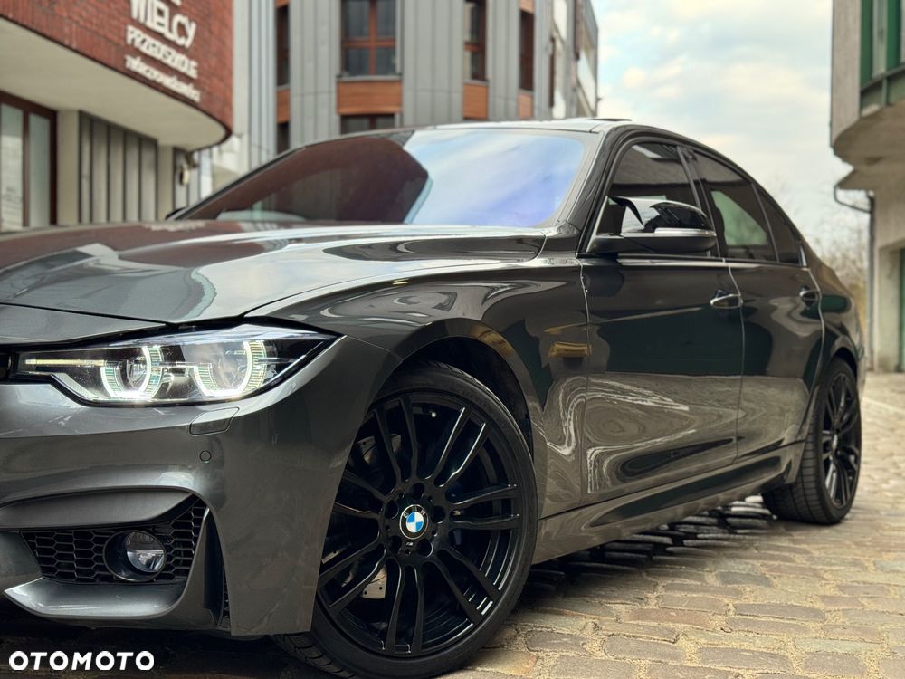 BMW Seria 3 328i Sport Line - 16