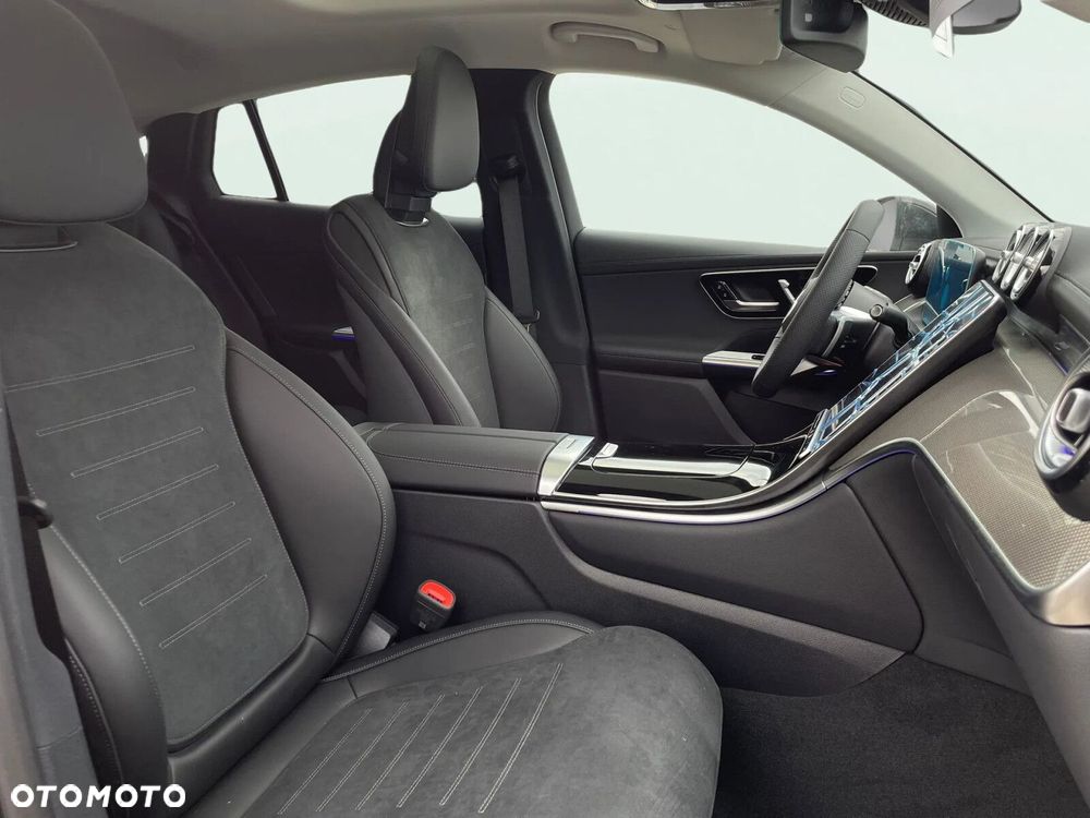 Mercedes-Benz GLC - 22