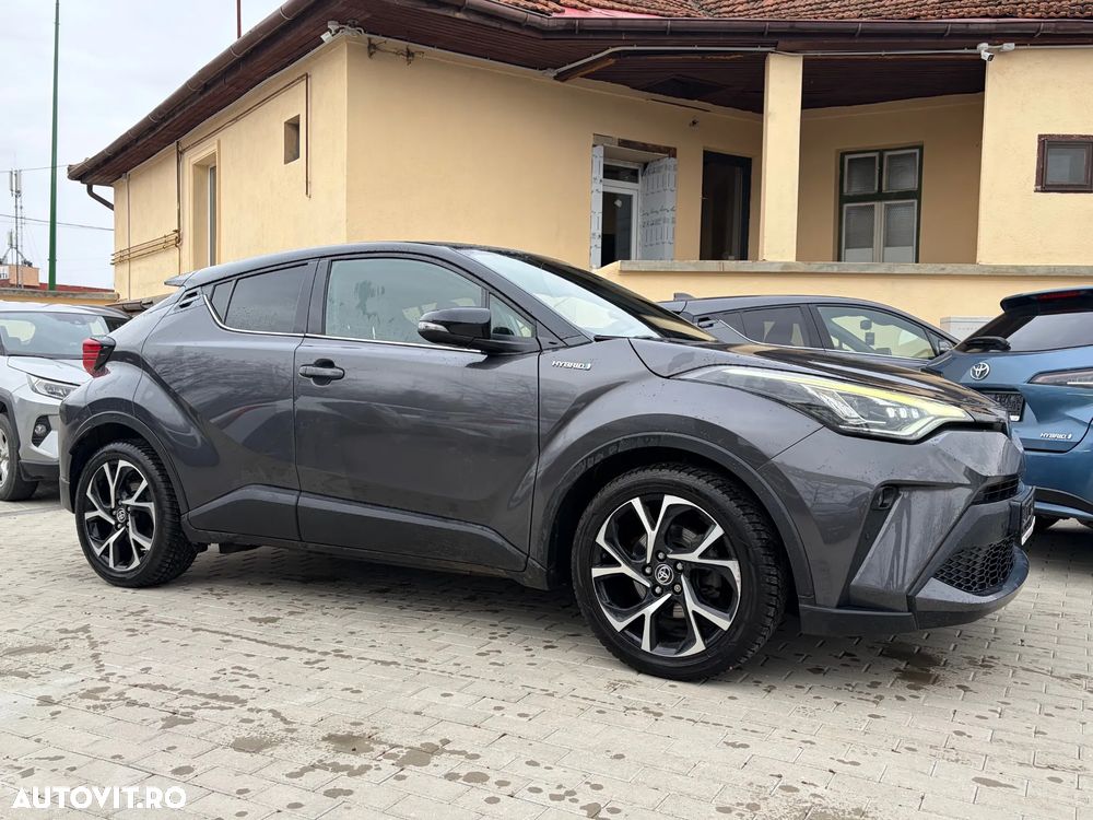 Toyota C-HR 2.0 HSD 184 CP 4x2 CVT Classy Bi-Tone - 16