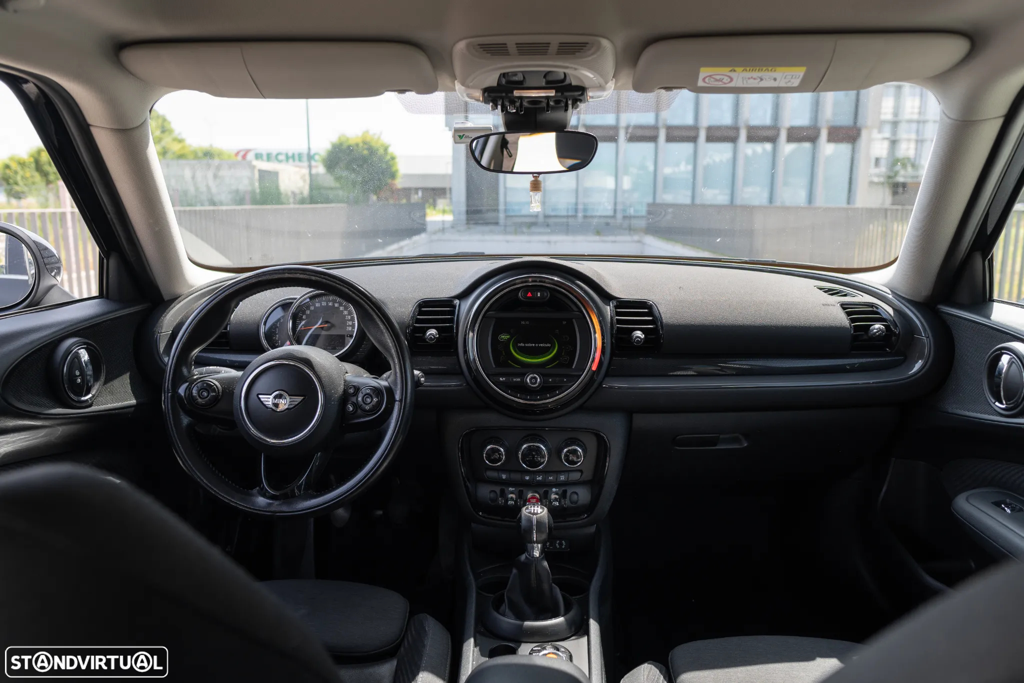 MINI Clubman Cooper D - 13