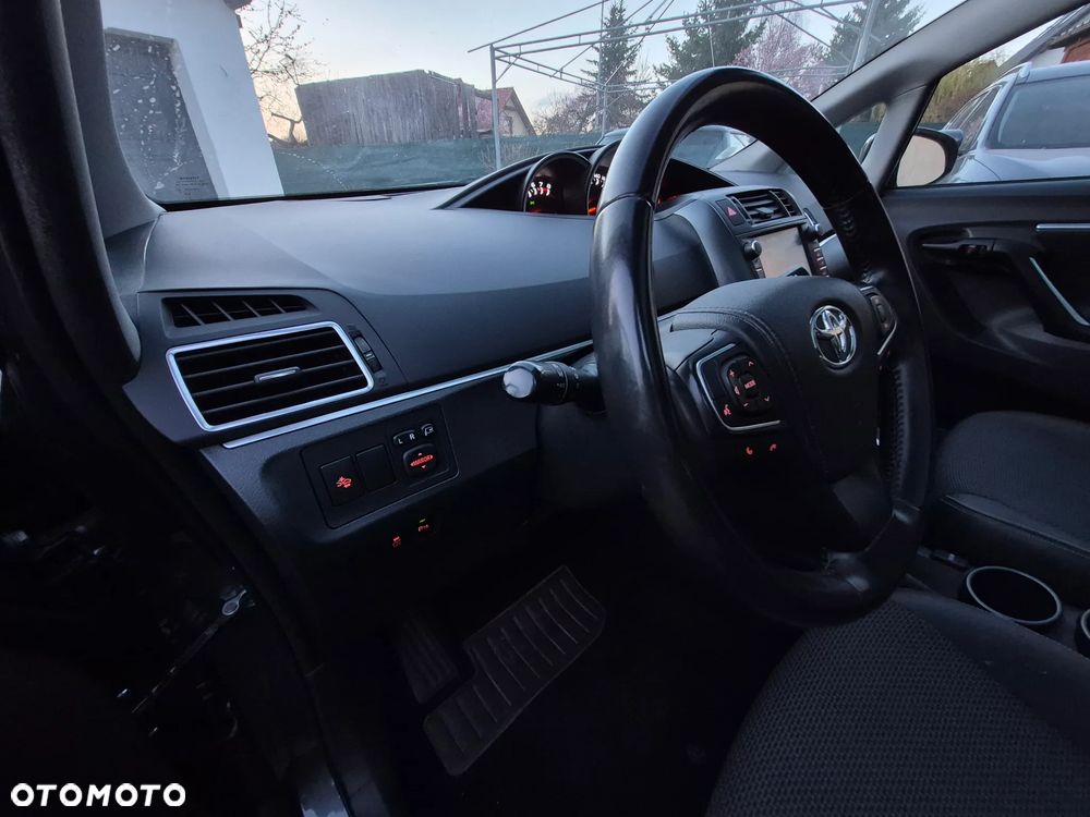 Toyota Verso 1.8 Prestige EU5 MS - 6