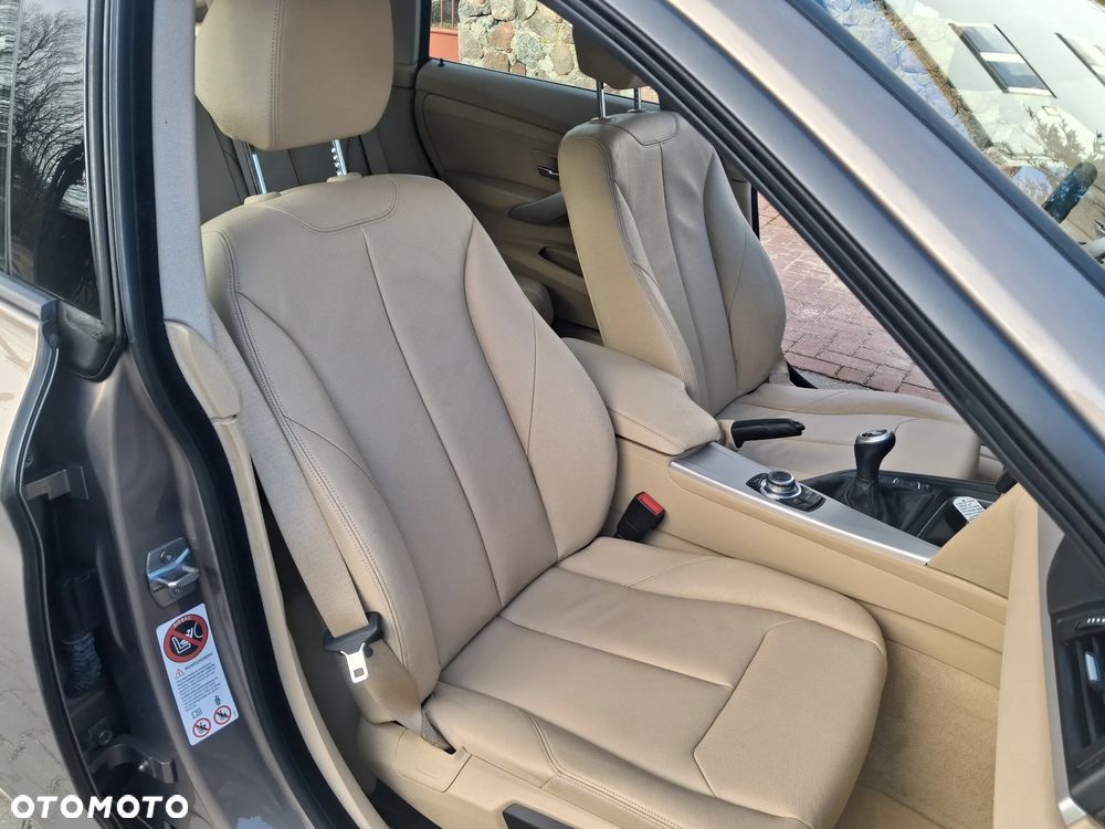 BMW 3GT 318d Luxury Line - 8