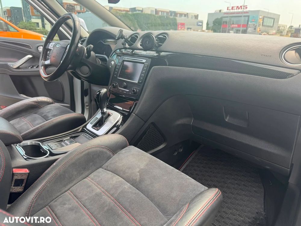 Ford S-Max - 19