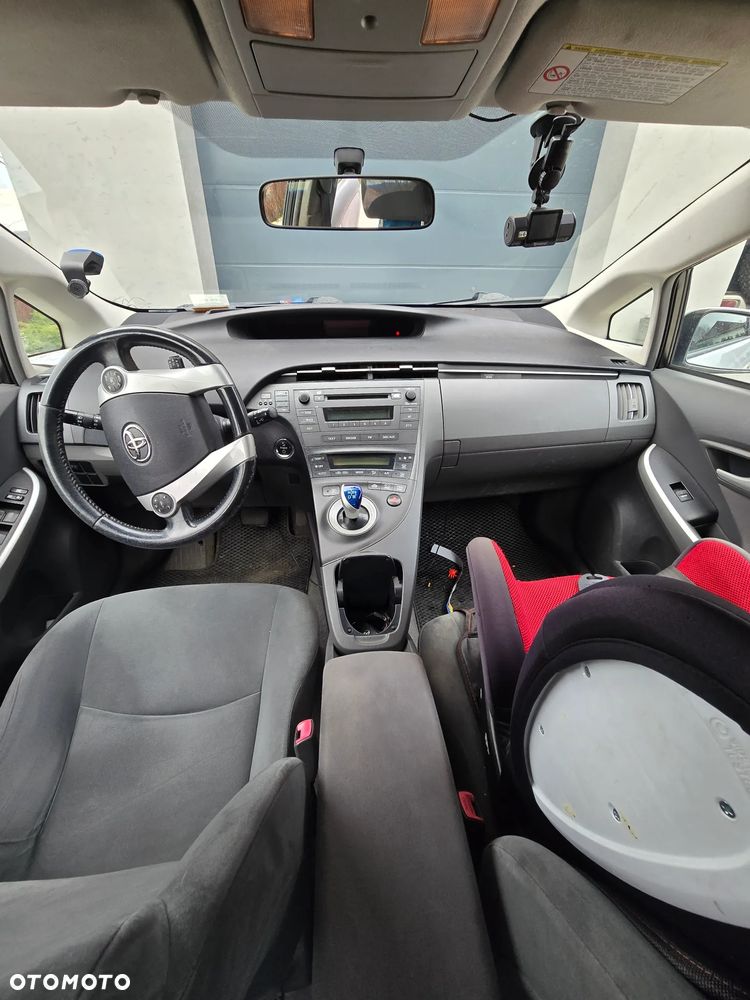 Toyota Prius 1.8 HSD Luna - 10
