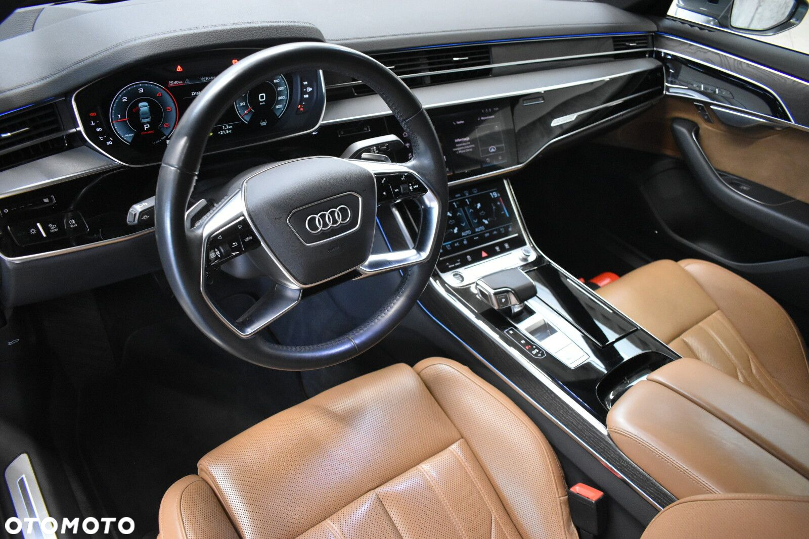 Audi A8 - 4