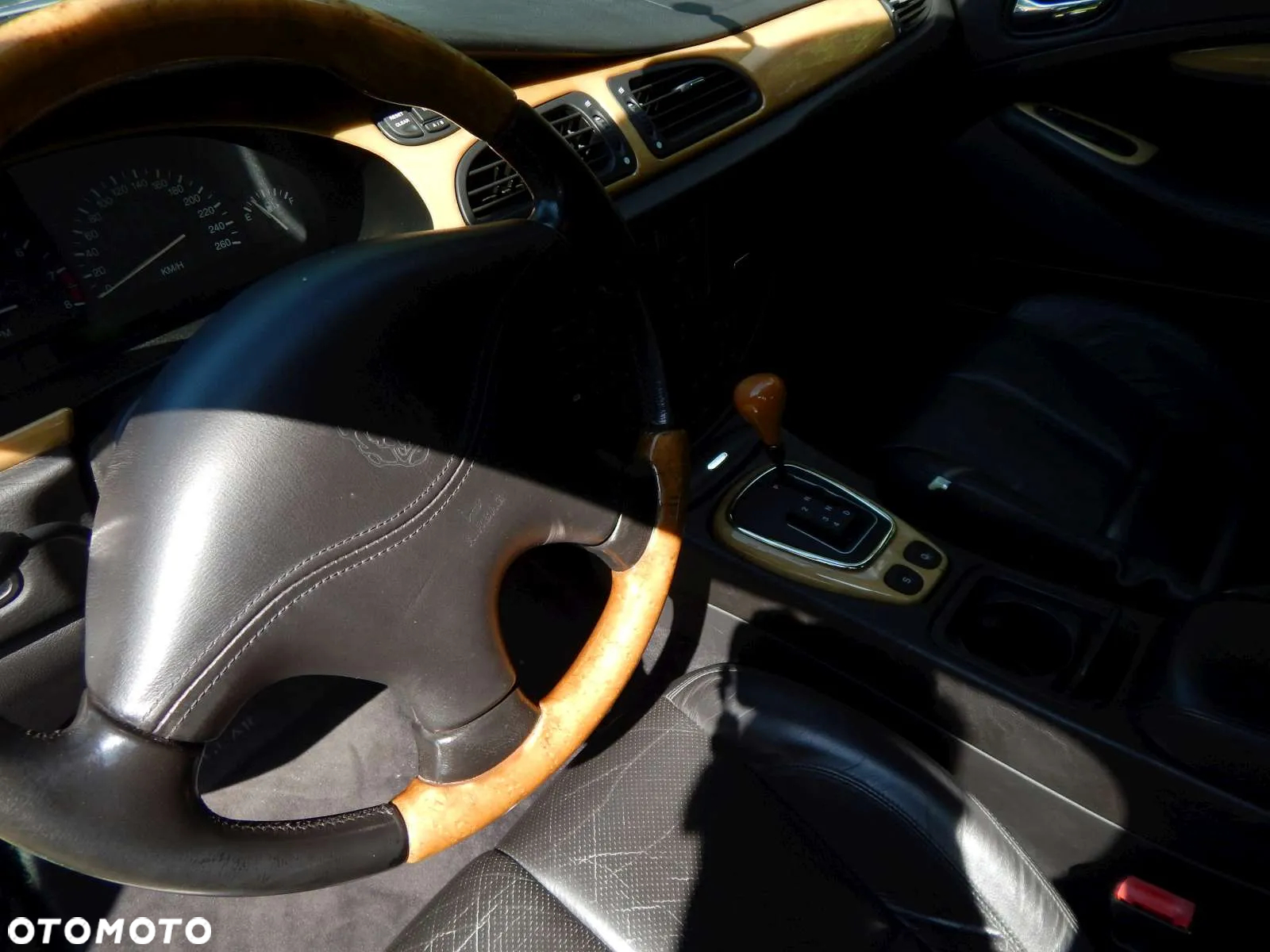 Jaguar S-Type - 21