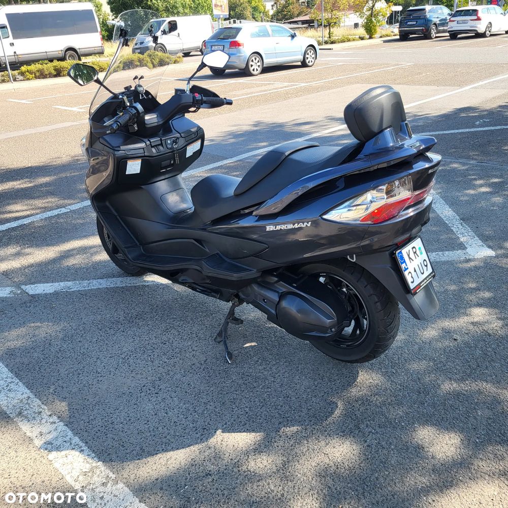 Suzuki Burgman - 3