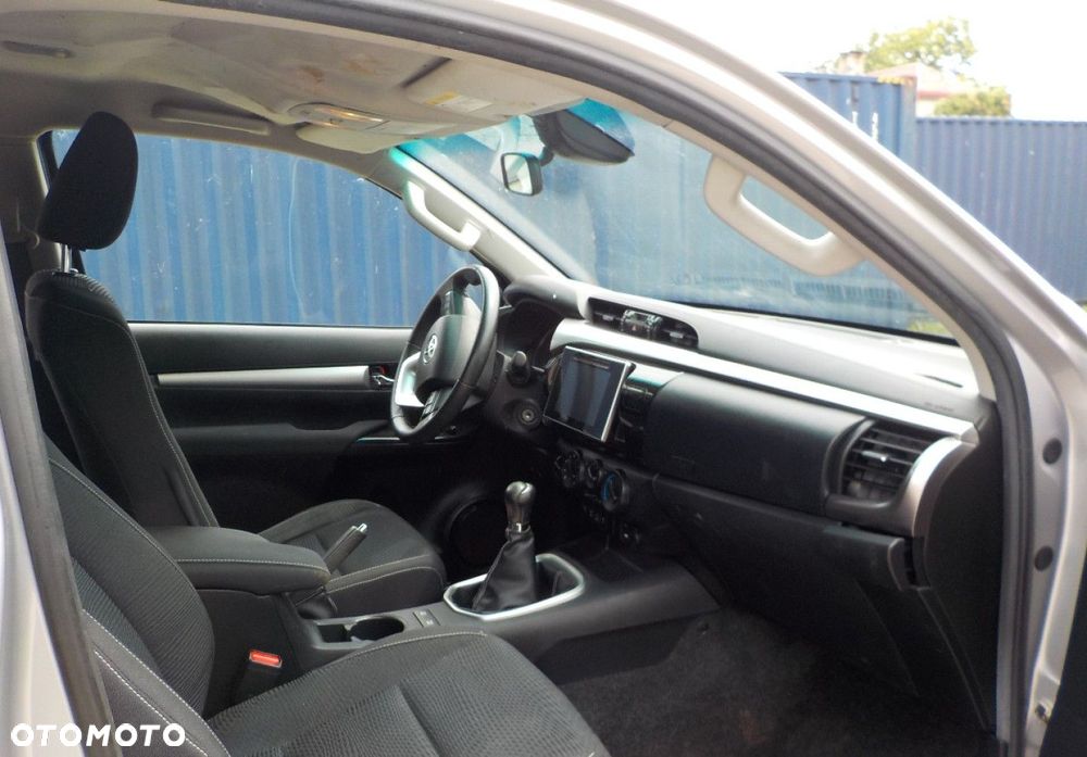 Toyota Hilux - 14