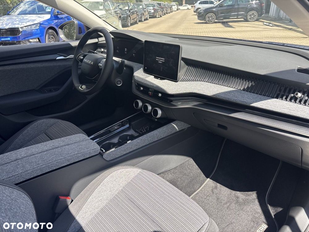 Skoda Superb 2.0 TDI SCR 4x4 Drive DSG - 16