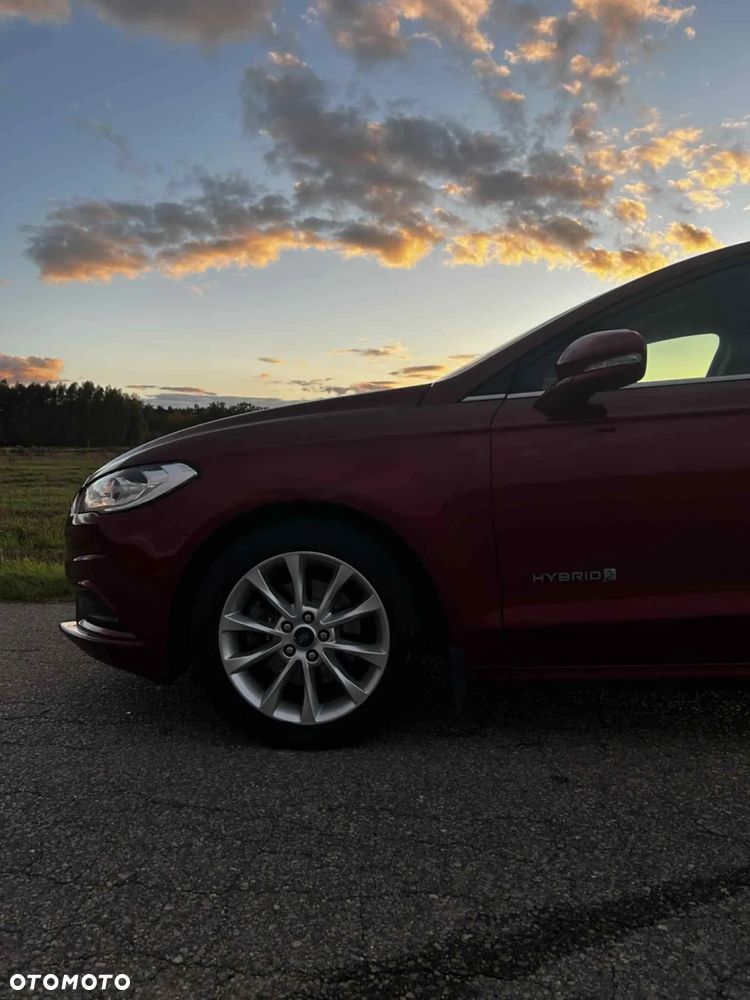 Ford Fusion - 8