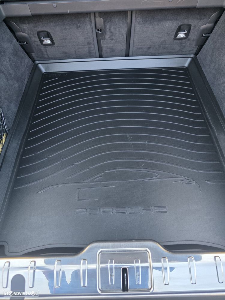 Porsche Panamera 4 S - 15