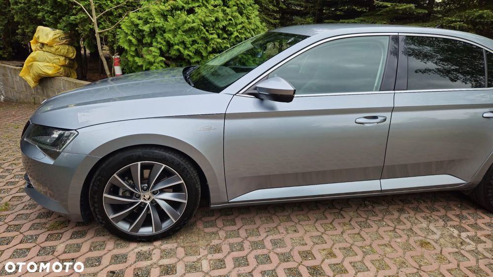 Skoda Superb 2.0 TDI L&K DSG - 31