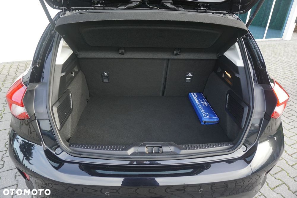Ford Focus 1.5 EcoBlue Start-Stopp-System TITANIUM - 29