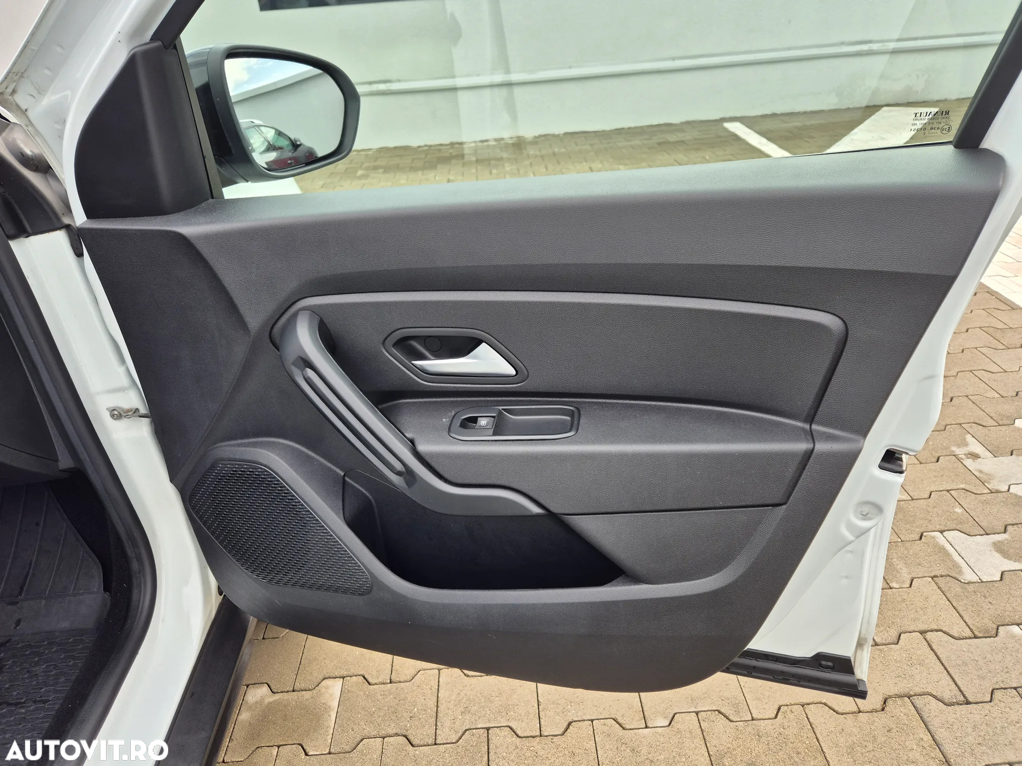 Dacia Duster 1.5 Blue dCi 4WD Comfort - 30