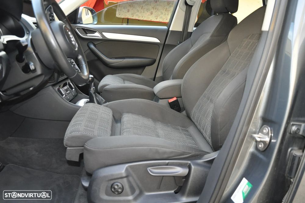 Audi Q3 2.0 TDI S-line - 48