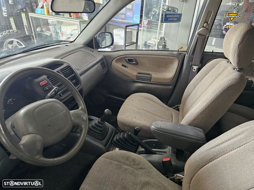 Suzuki Grand Vitara Metal Top 2.0 TDi - 7