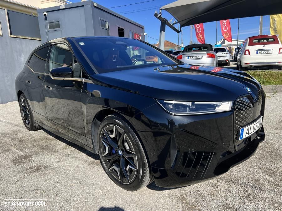 BMW iX xDrive 40 Pack Desportivo - 16
