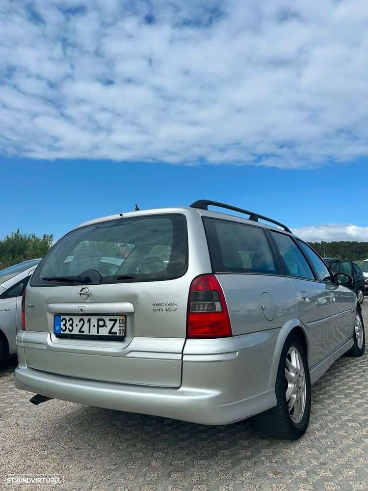 Opel Vectra Caravan 2.0 DTi Sport - 4
