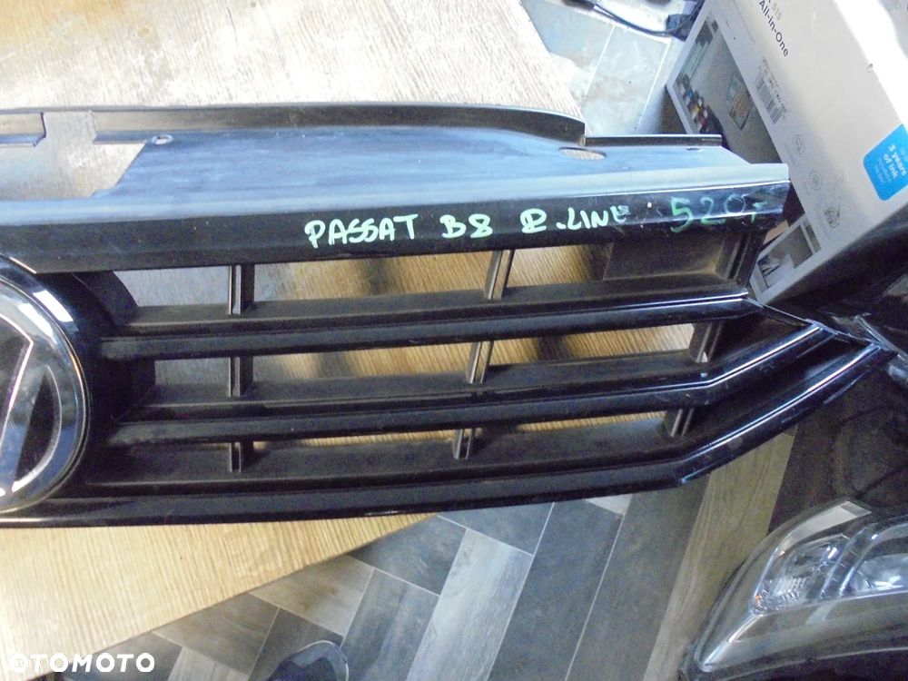 VOLKSWAGEN PASSAT B8 R-LINE GRILL ATRAPA - 3