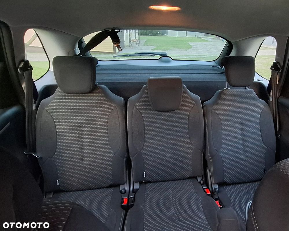 Citroën C4 Picasso 1.6 HDi FAP CoolTech - 11