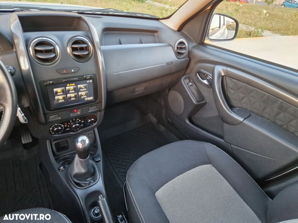 Dacia Duster 1.6 4x2 Laureate - 11
