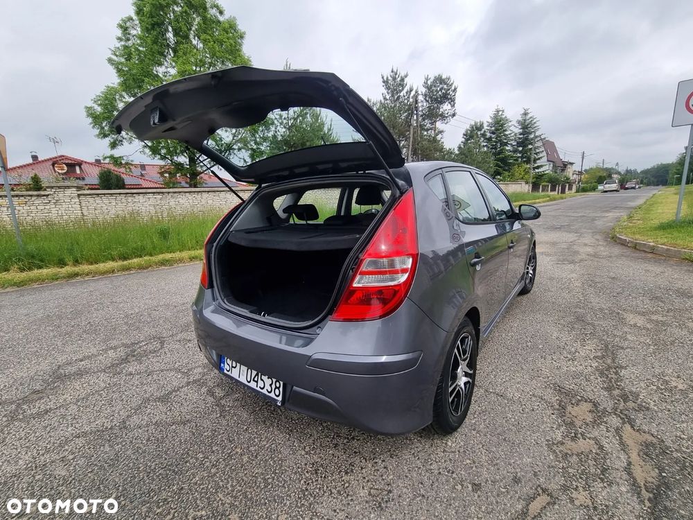 Hyundai i30 1.4 Comfort - 14