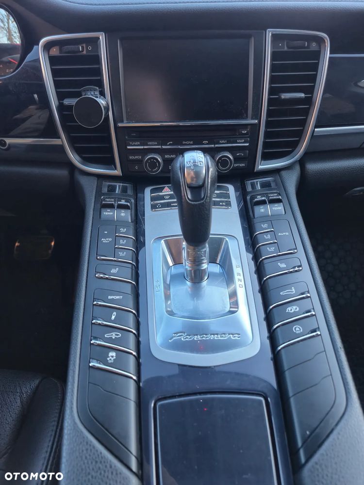 Porsche Panamera 4S PDK - 14