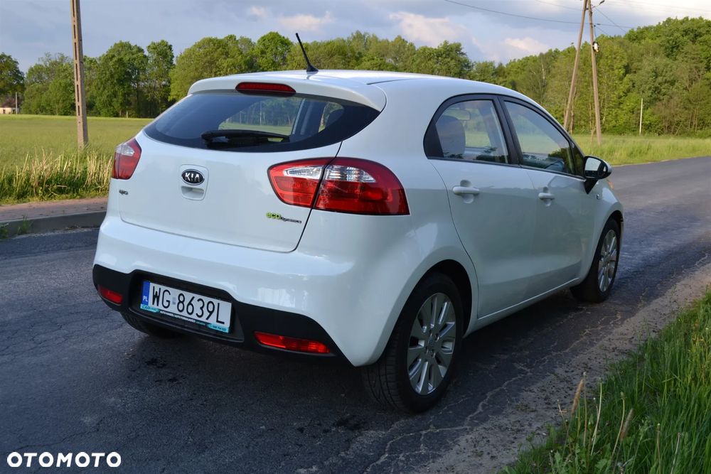 Kia Rio 1.2 Business Line - 4