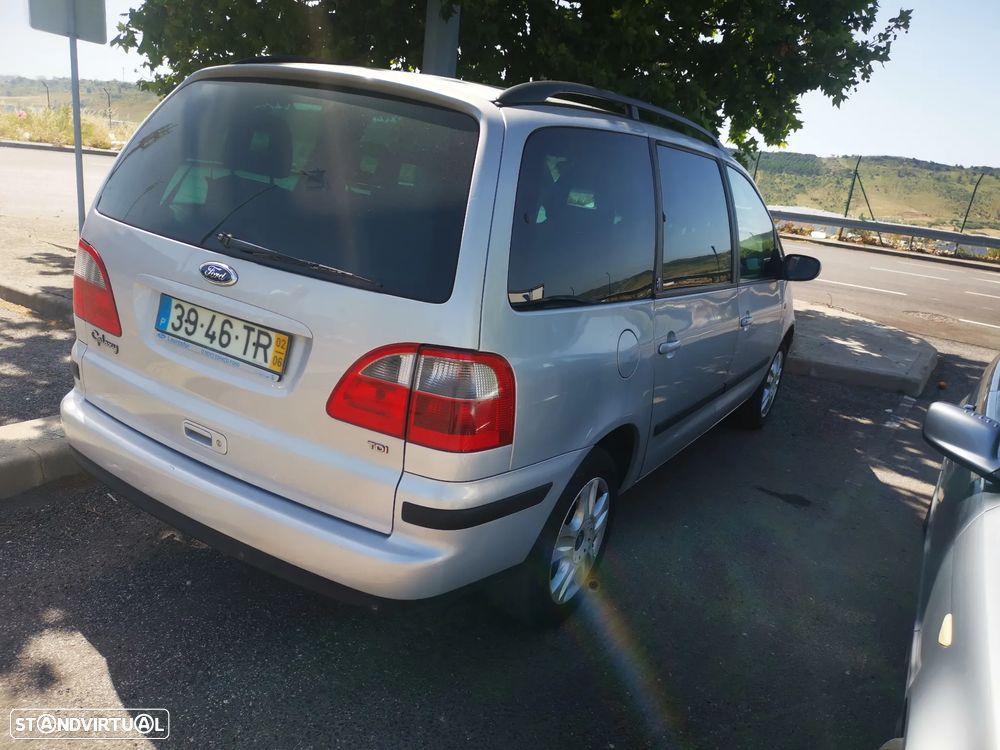 Ford Galaxy 1.9 TDi Ghia - 3