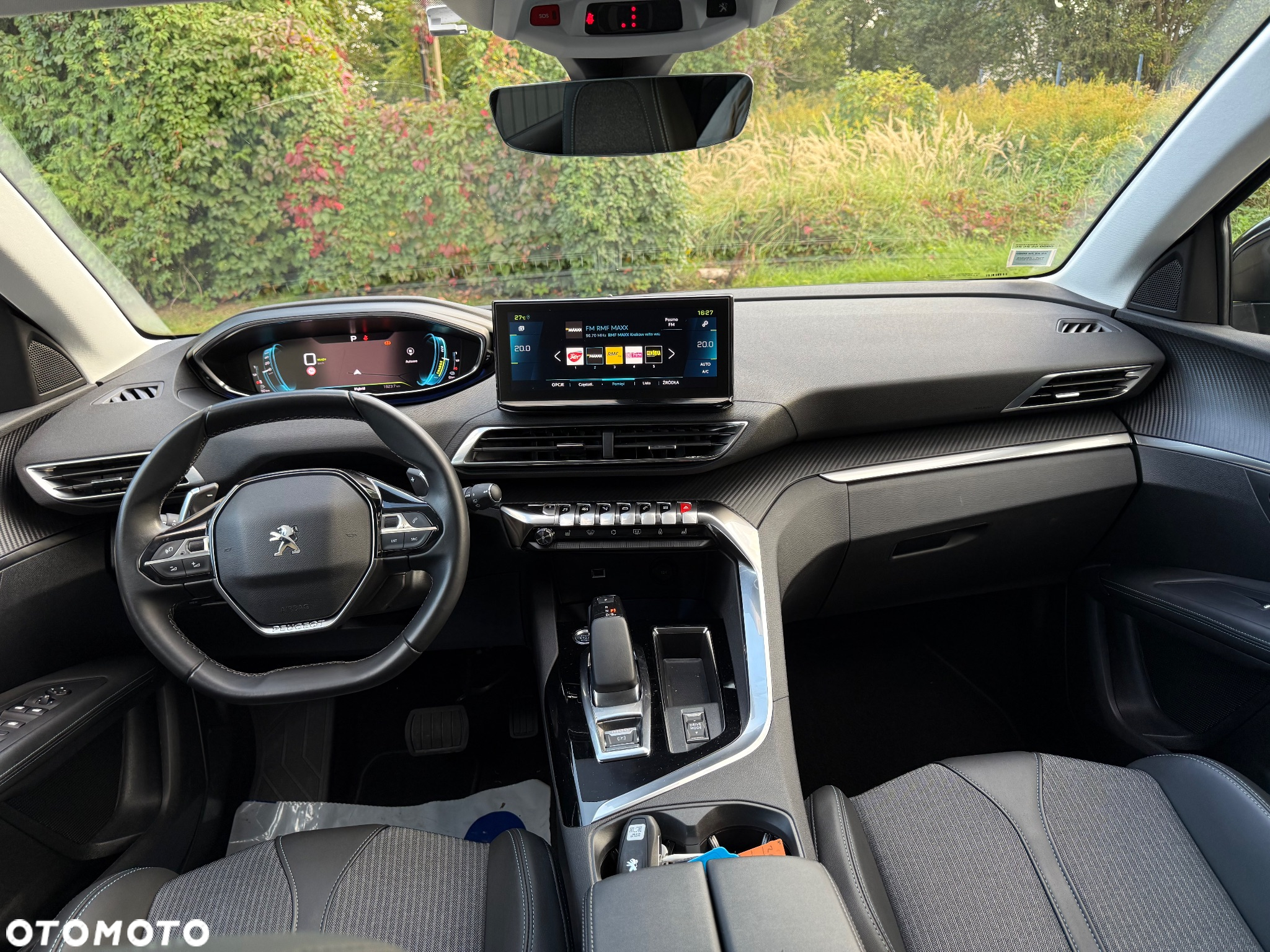 Peugeot 3008 1.6 PureTech HYbrid Allure S&S EAT8 - 10