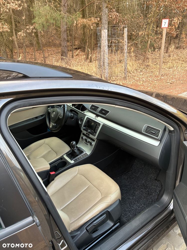 Volkswagen Passat 1.6 TDI BlueMotion - 13