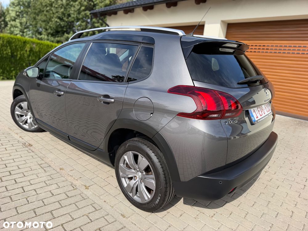 Peugeot 2008 BlueHDi 100 STOP & START Signature - 22