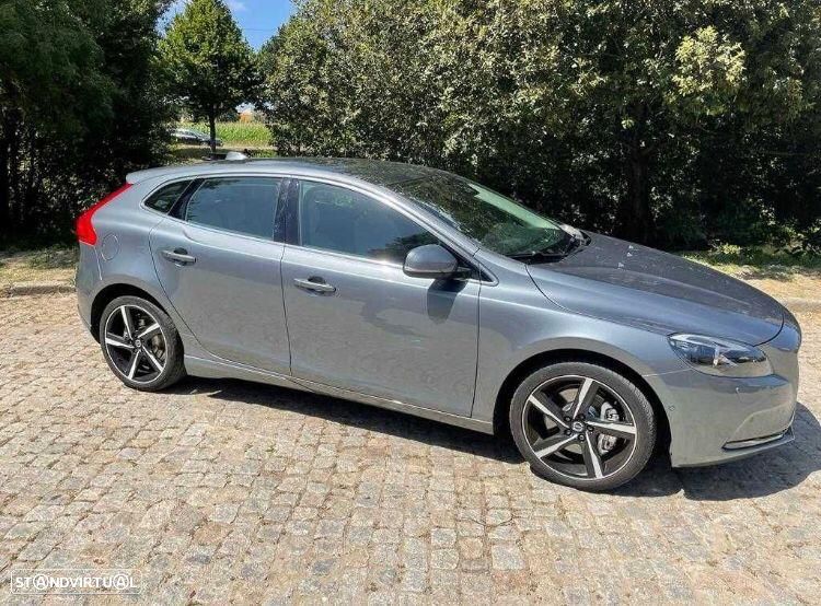 Volvo V40 - 2