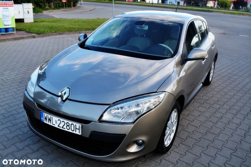 Renault Megane 1.6 16V Confort Authentique - 1