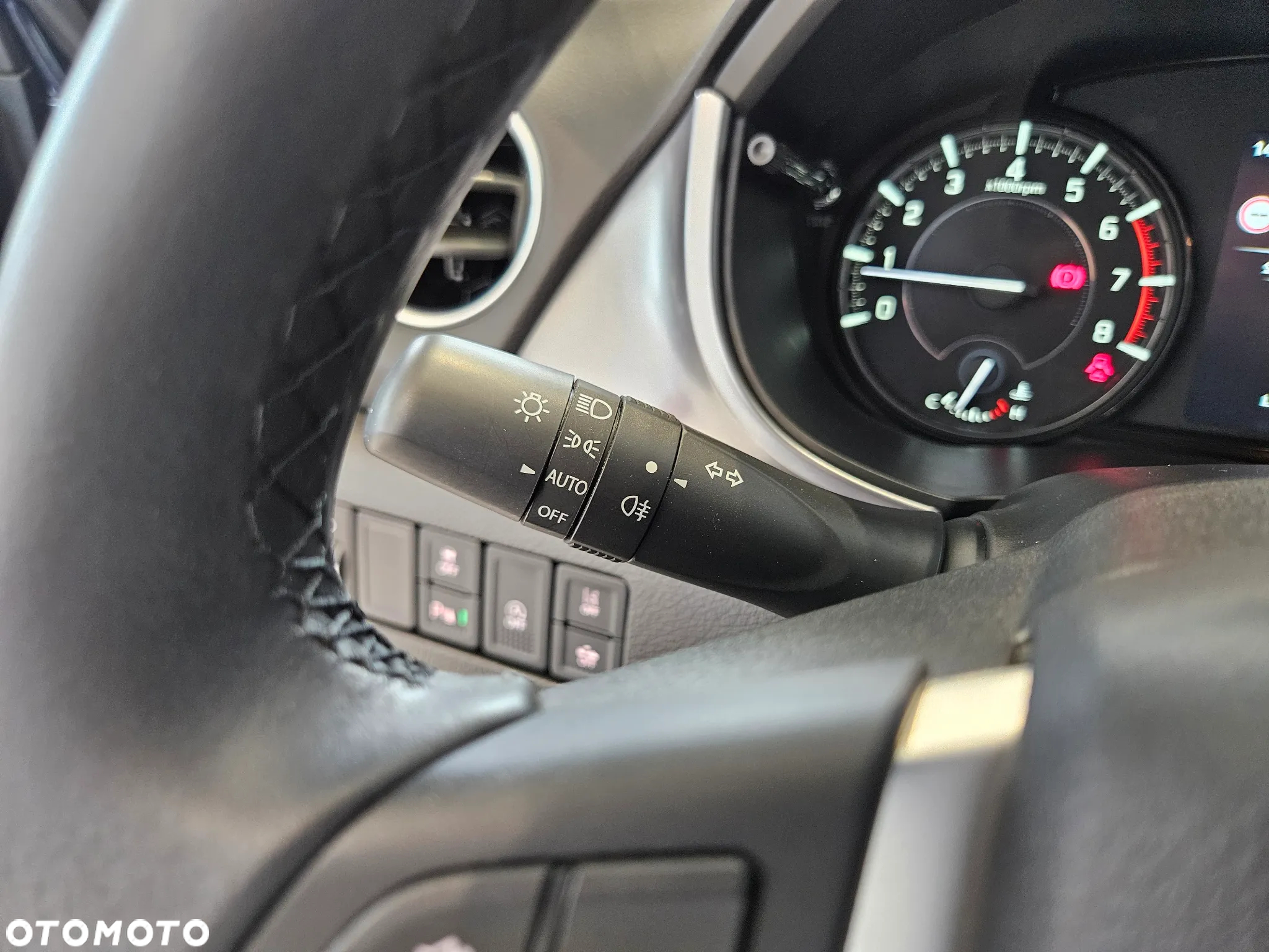 Suzuki Vitara 1.4 Boosterjet mHEV Premium Plus 2WD - 11