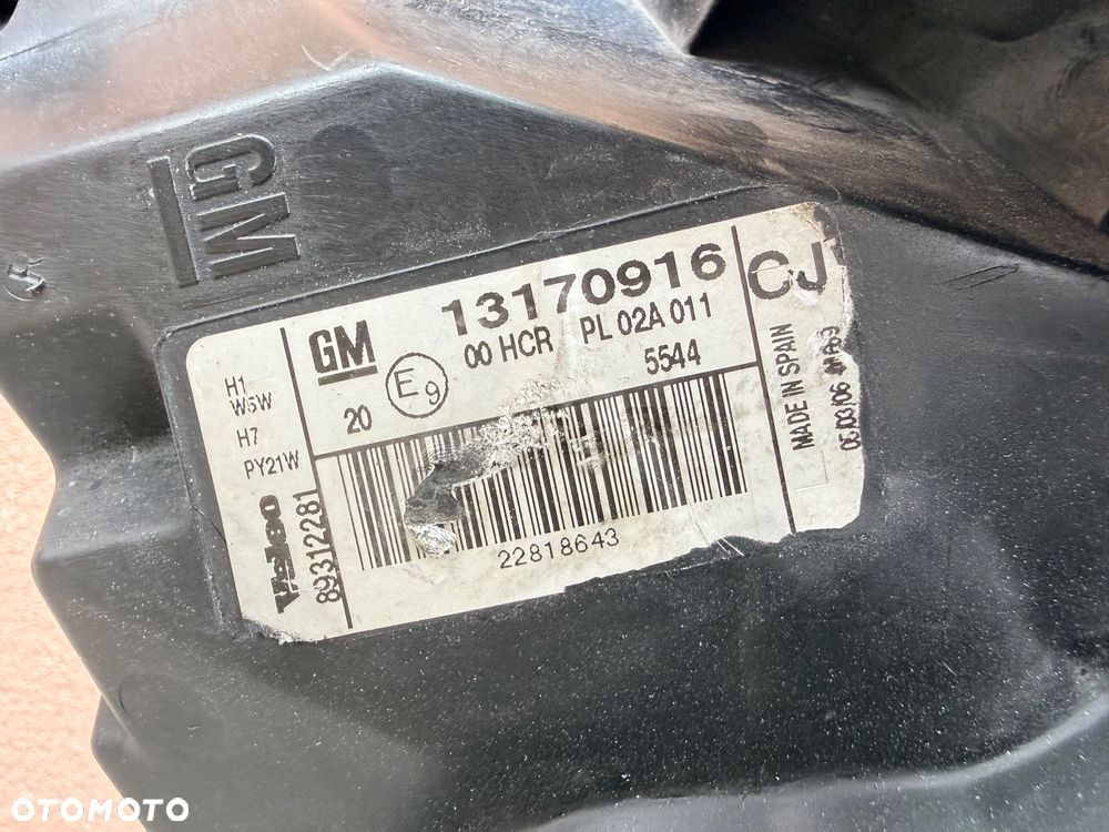 Lampa przednia OPEL VECTRA C LIFT SIGNUM PRAWA EUROPA ORYGINALNA VALEO - 3