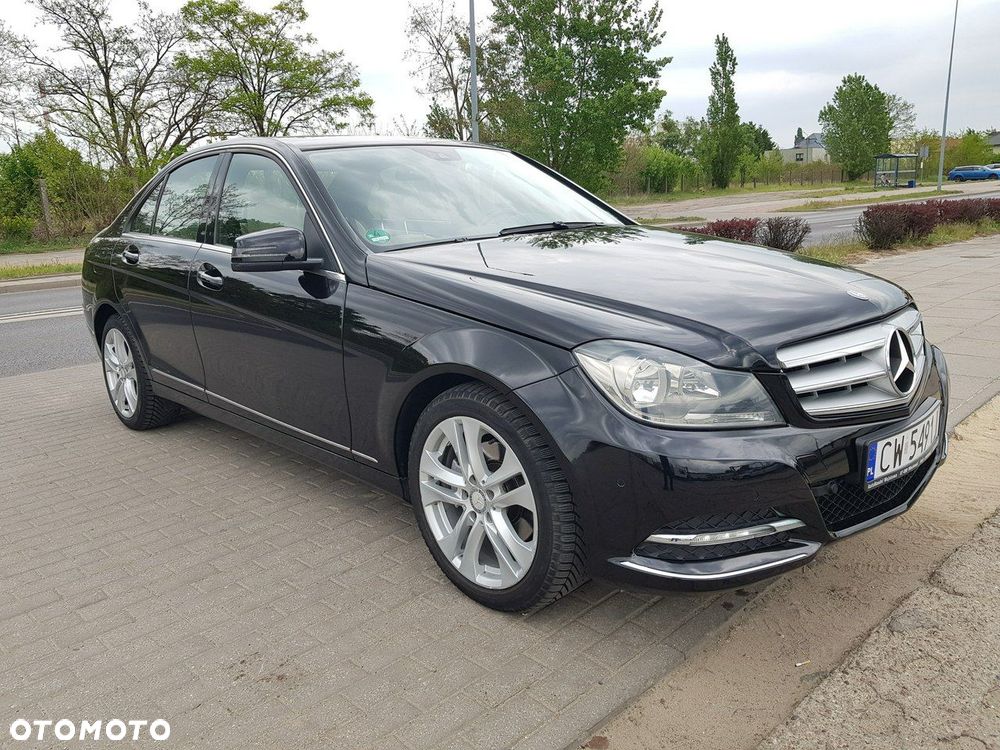 Mercedes-Benz Klasa C 250 CGI Automatik BlueEFFICIENCY Avantgarde - 3