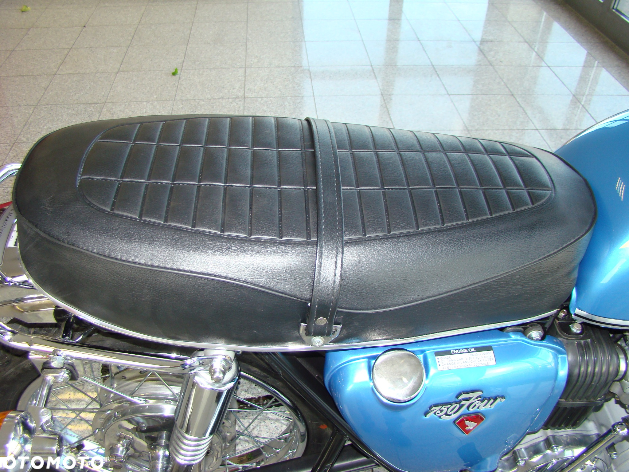 Honda CB - 8
